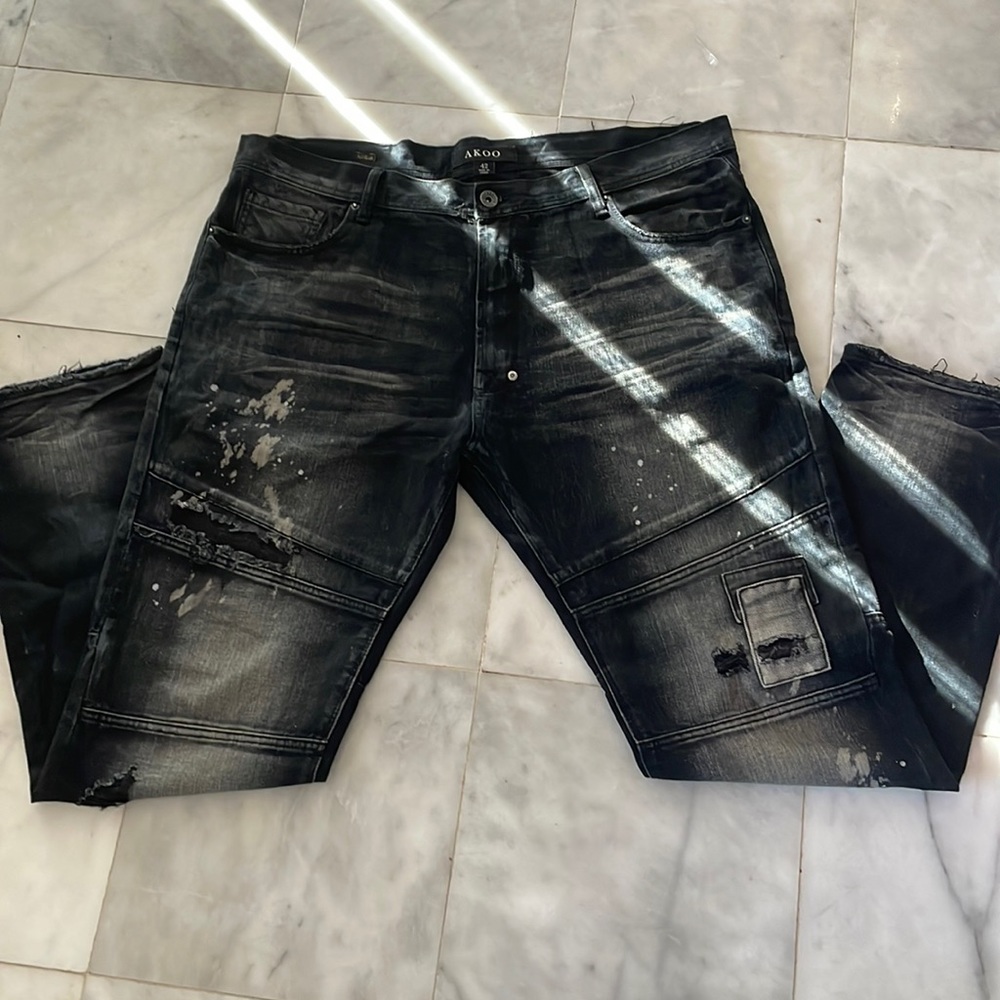 Akoo jeans